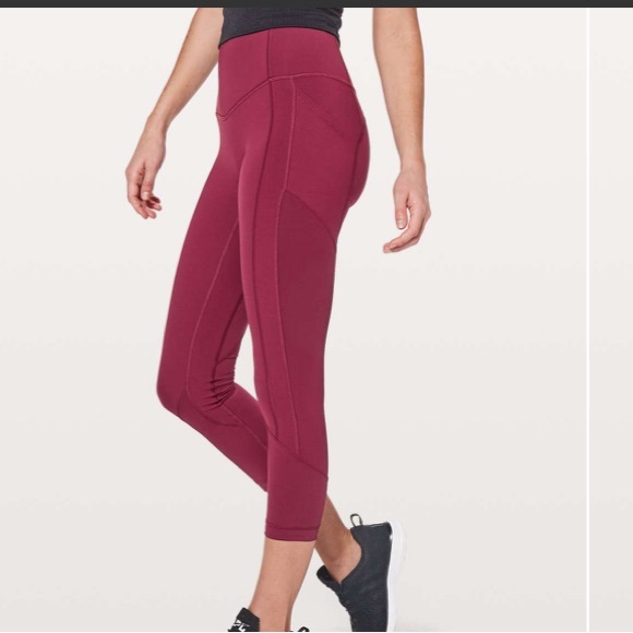 🍋Lululemon All The Right Places Crop🍋 - Picture 1 of 6